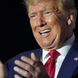 Donald Trump a rencontré d'anciens combattants à Windham.